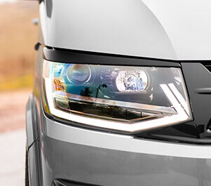 T6 FAR KAŞI PARLAK SİYAH