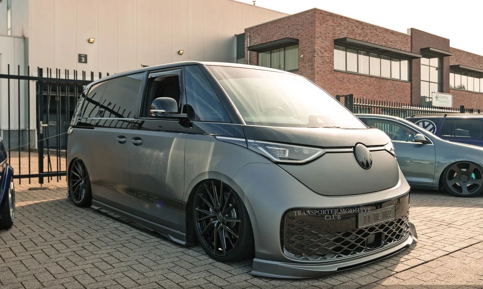 ID BUZZ BODY KİT SETİ